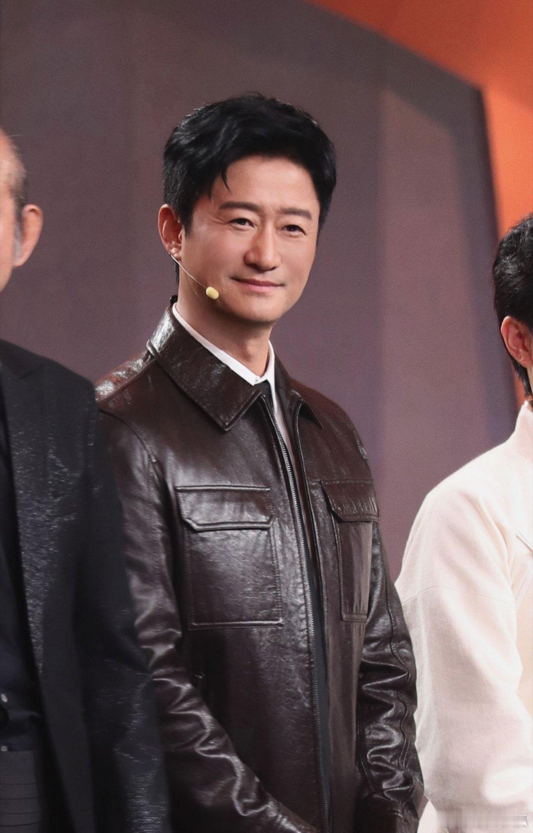 北影节走心发言搭配暖心博文，吴京铭记八爷提携与教诲，致敬前辈坚守，纯粹本心格外戳