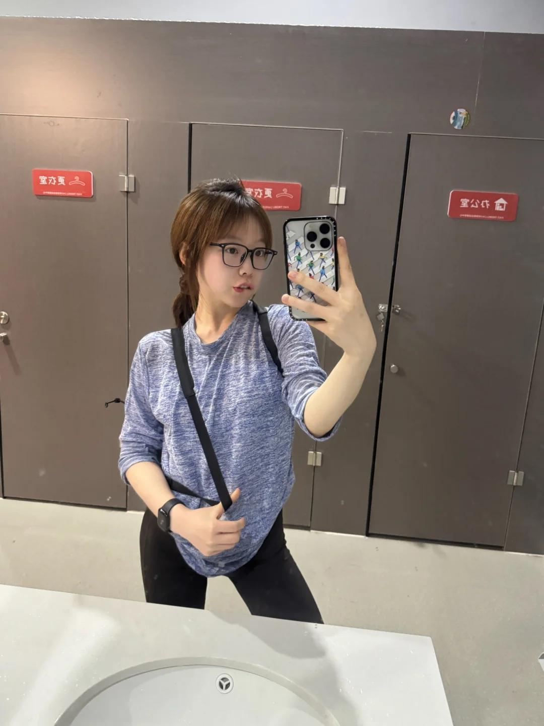 这样的姿势拍照真的好看吗？
