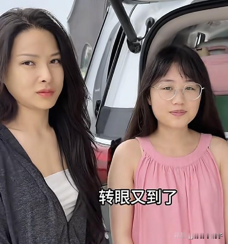 地炮妹妹大四开学了，又开始焦虑害怕和同学相处，在学校总是很孤单，想家。父母和哥哥