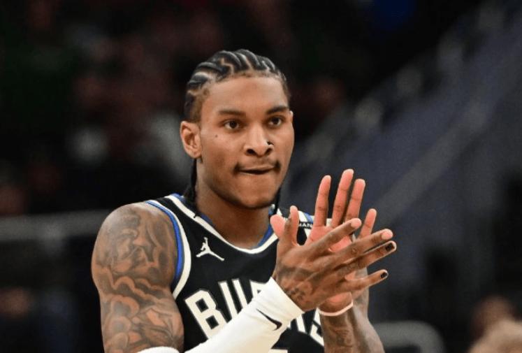 三节三双……这高级货快船怕是肠子都悔青了！
小凯文·波特今天打得太漂亮了，对阵东