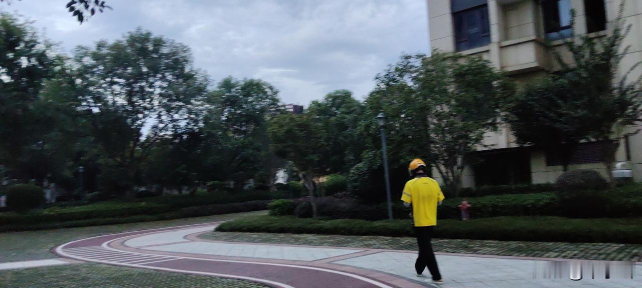 夫妻同心，其利断金。我今年41岁，38岁就得了宫颈癌早中期，切除了子宫和卵巢，加
