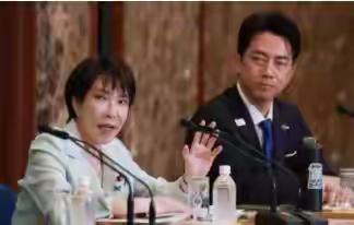 日本这回是真的坐不住了。

日本前两天还在盘算，怎么用CPTPP这个圈子把中国挡