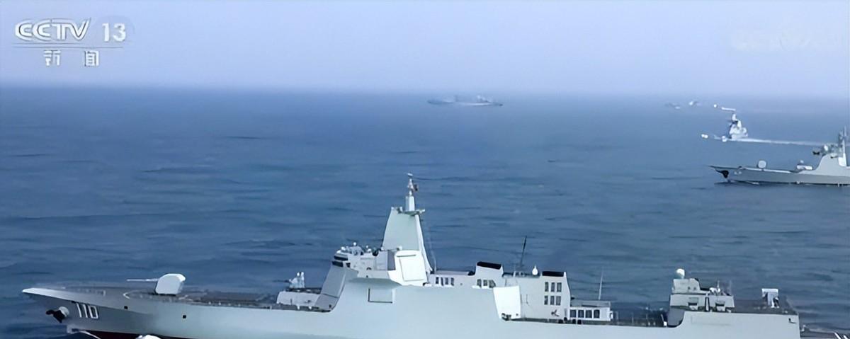 作为关注周边局势多年的老军迷，看到日本把改进型 12 式导弹偷偷摸进熊本基地、射