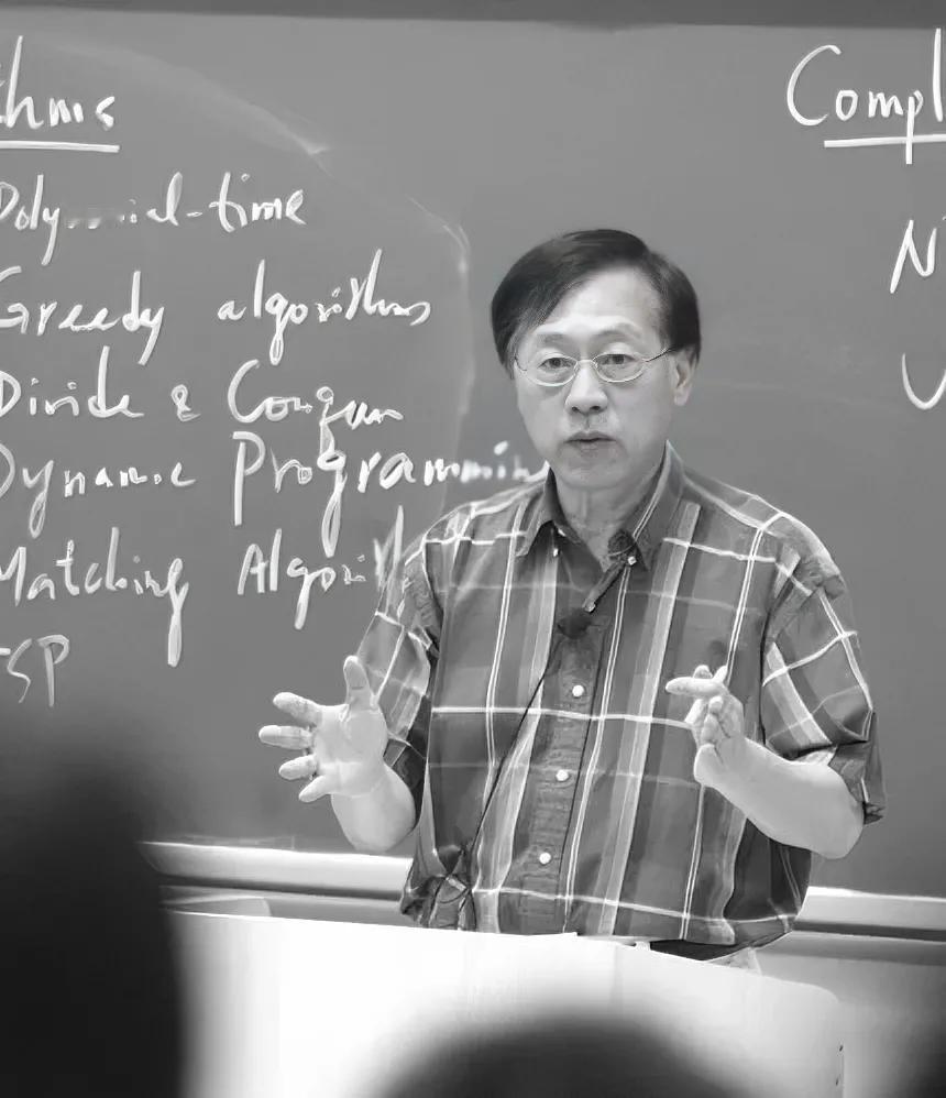 我国著名科学家妻子学历：
1、钱学森妻子————-蒋英，毕业于德国柏林音乐大学
