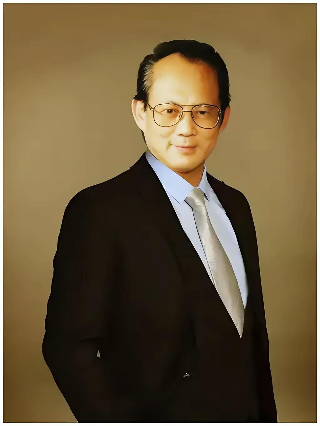 吴天一“我是医生，更是中国人，我的本事得用在需要我的地方。美国条件再好，不是我的
