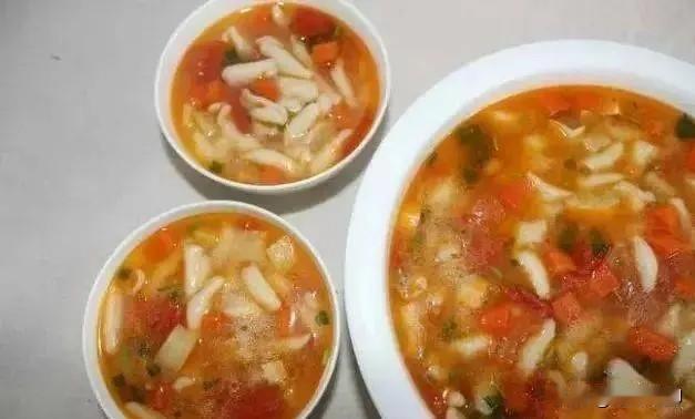 山丹牛娃子饭核心历史可追溯至明万历年间，民俗传承与军事传说、农耕文明、冬至节俗深