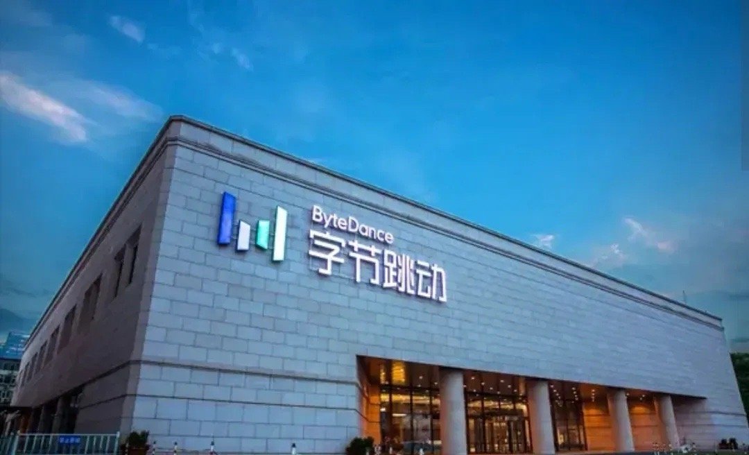 具备国际竞争力的20家中国公司:1. 华为：全球领先的通信和信息技术公司，以创新