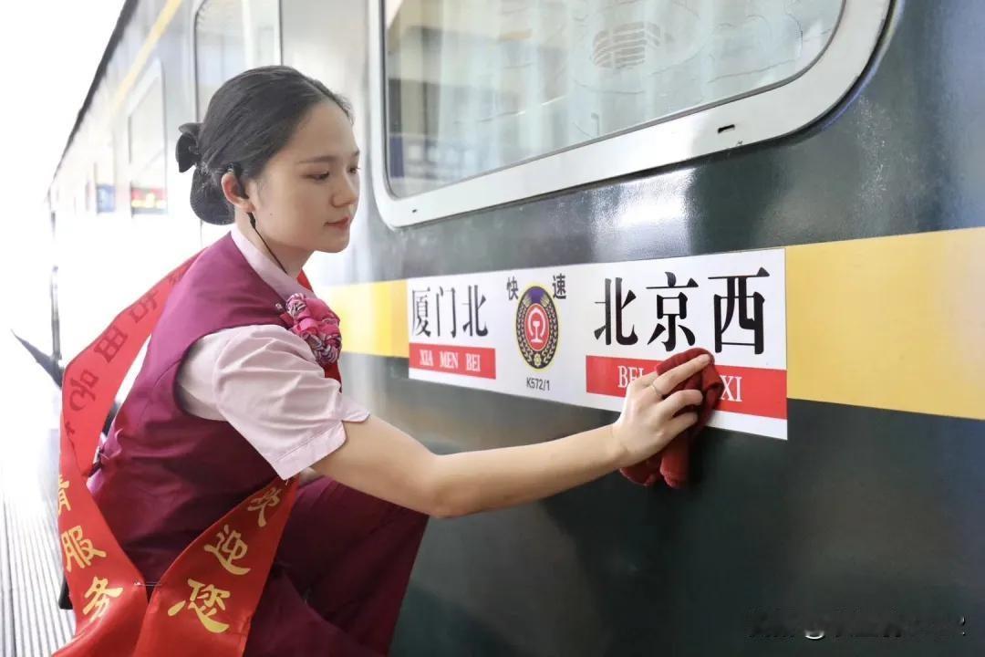 火车官方抢票（候补+预填）开通完整教程
12306没有独立的“抢票开关”，官方唯