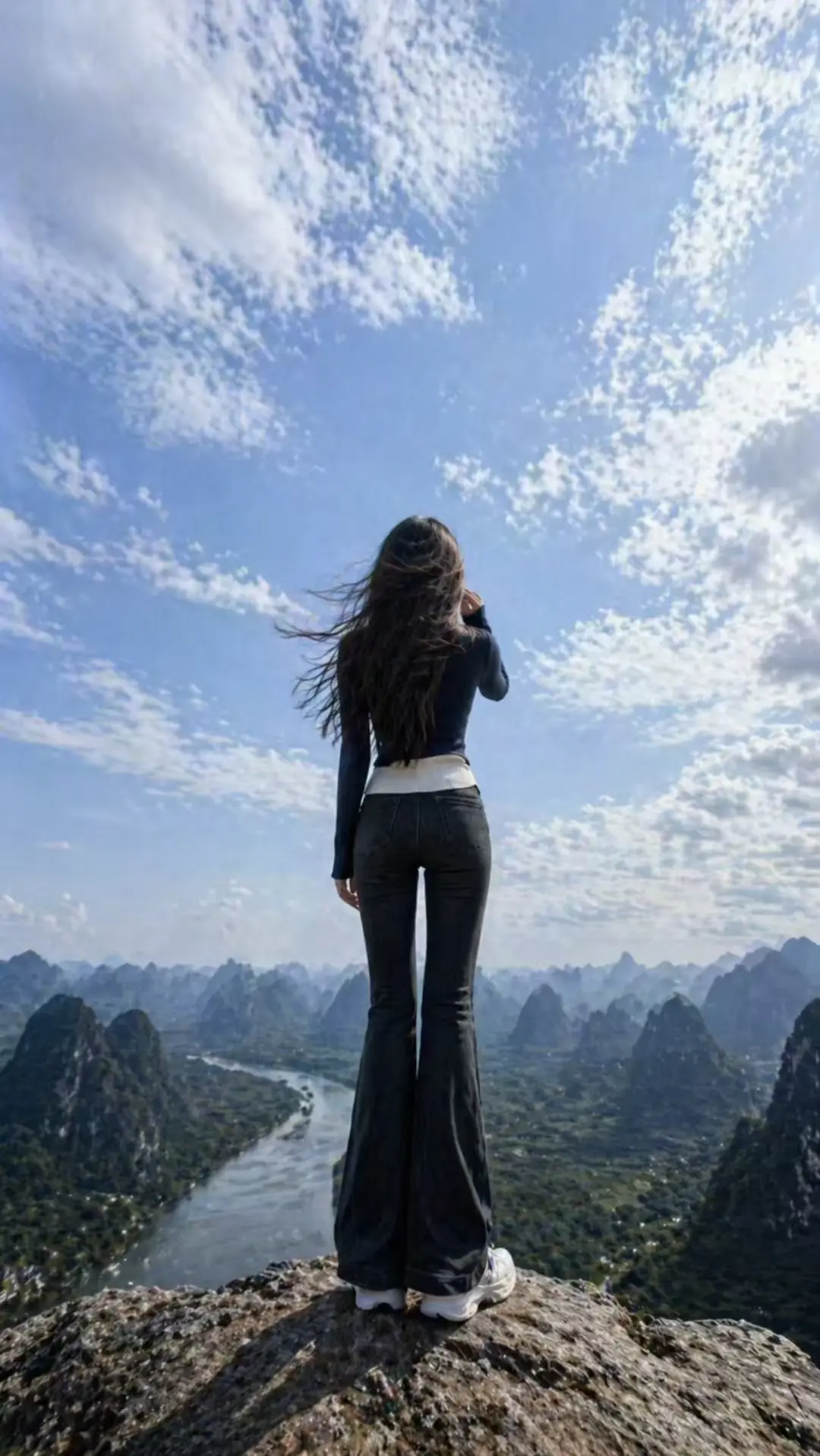 天上的，告诉我， 是佛法远还是道法高啊。