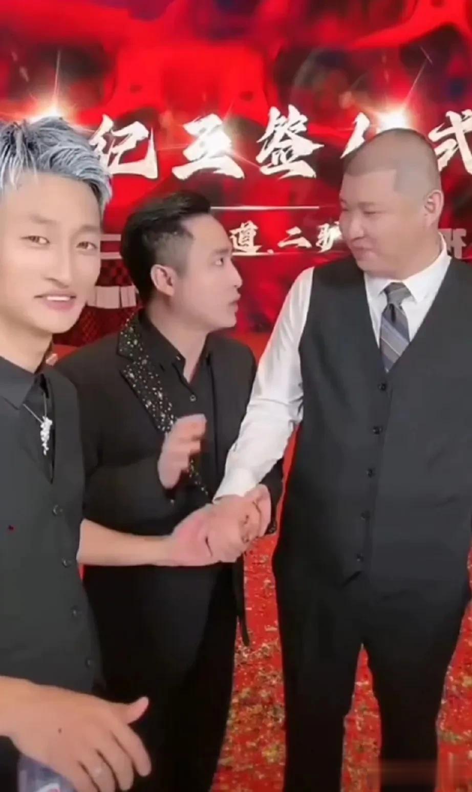 散打刚透露太原老葛四川可乐暗地里拉了个群，让他通过自己的关系再拉两个人成立新“六