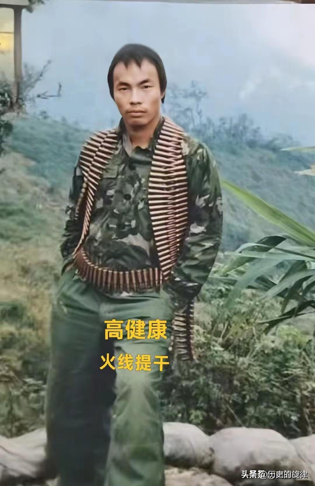 铁血军人高健康：战场浴血拼杀，凭硬实力火线提干，不负一身戎装
 
真正的军人荣誉