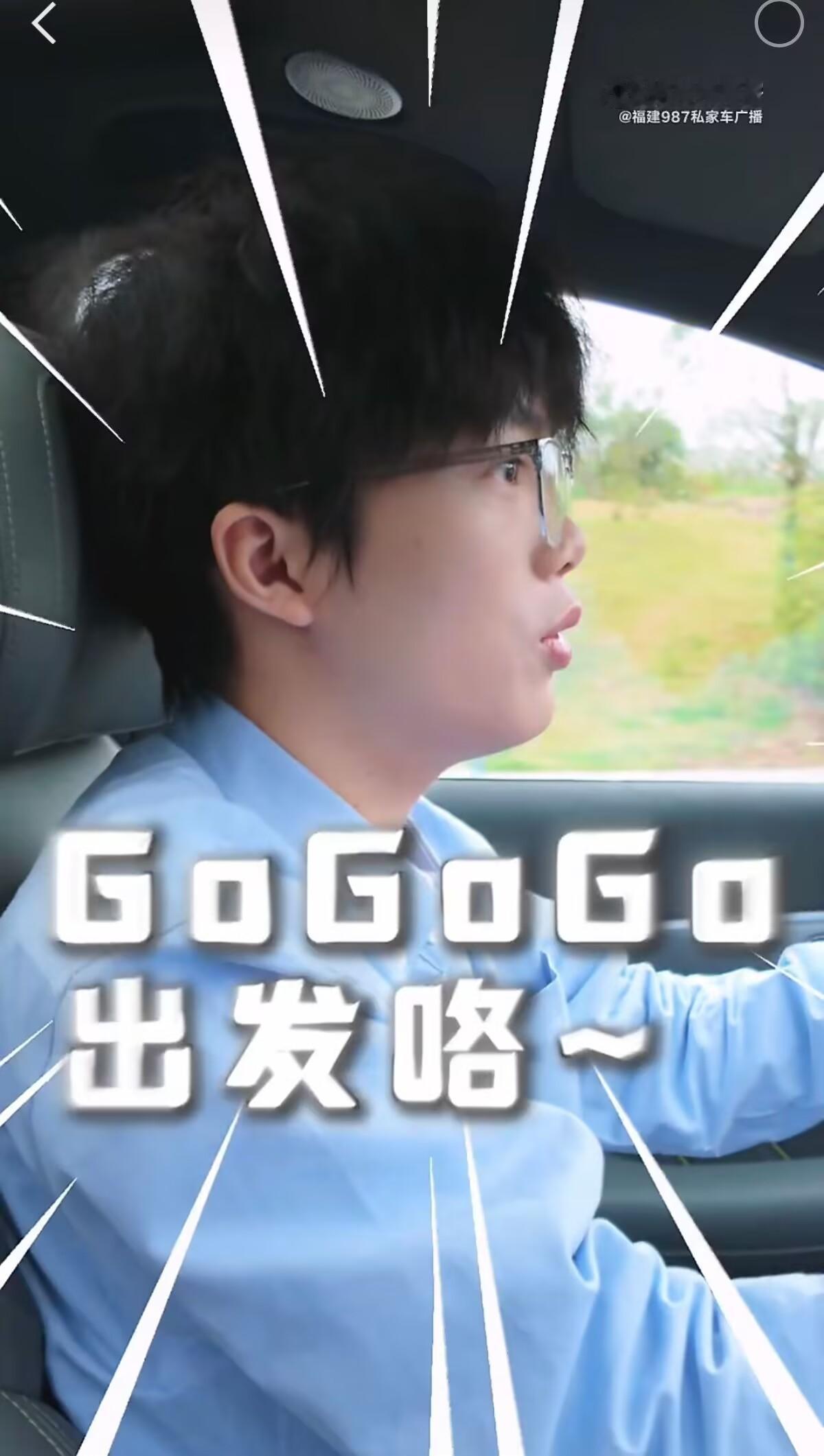 重庆狼队清清皖皖互怼好有梗重庆狼队清清皖皖合体 这两个是真有戏，相互怼起来让人赞