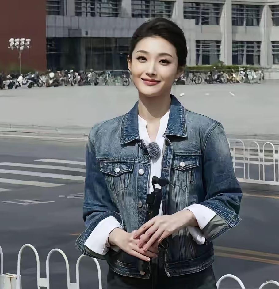 央视新生代再出黑马！95后姑娘迟茜入职短短几年，就登上王牌栏目《朝闻天下》，晋升