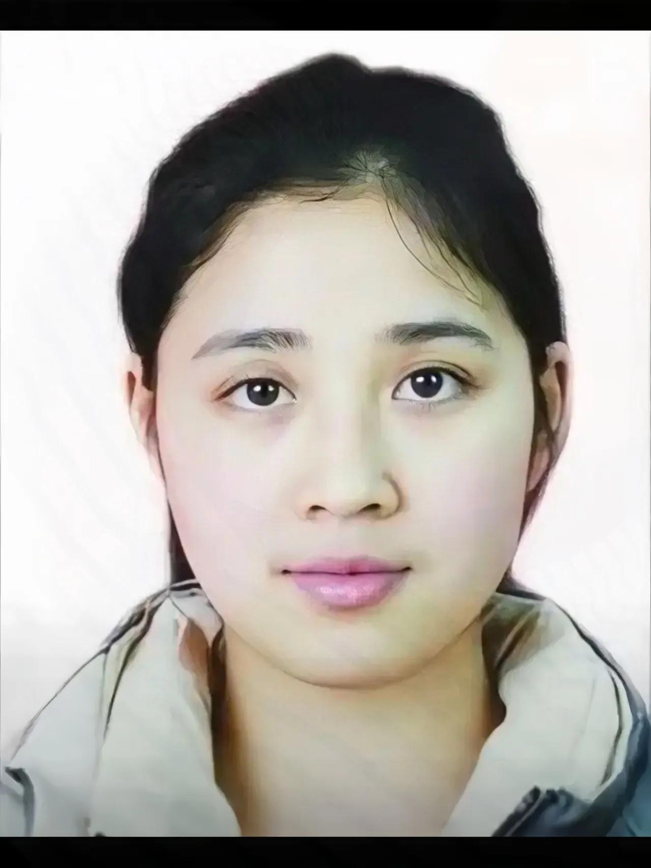 重庆36岁的邓和平捡到一名弃婴，为了孩子不受委屈，他终身未娶 。
 
自己常年咸