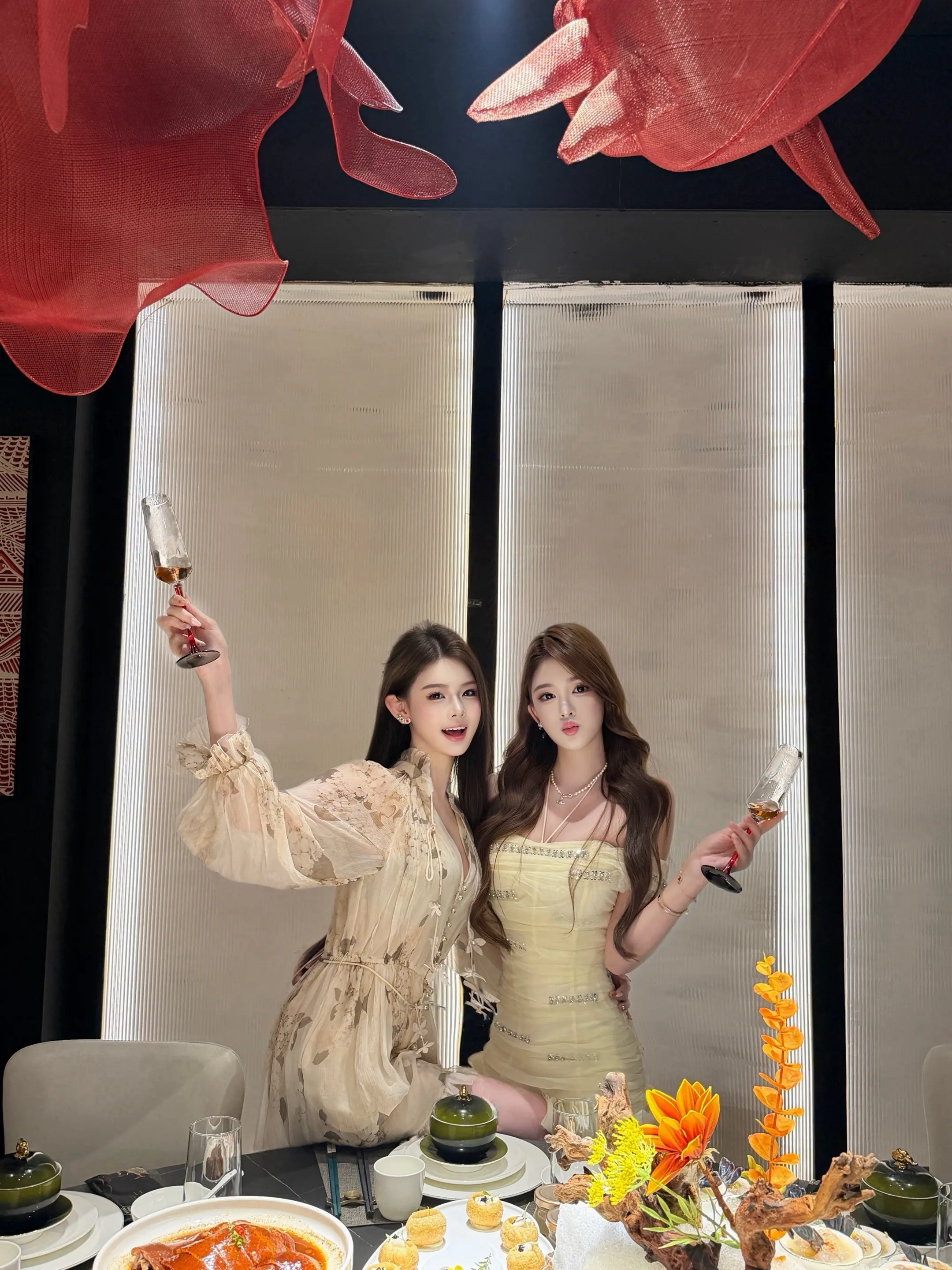 又是一年碰杯日🥂