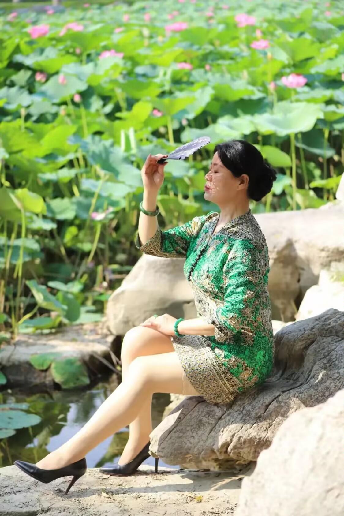 过了50岁，当生你养你的父母逐一离世后，你才会明白的道理。

五十岁这年，送完最