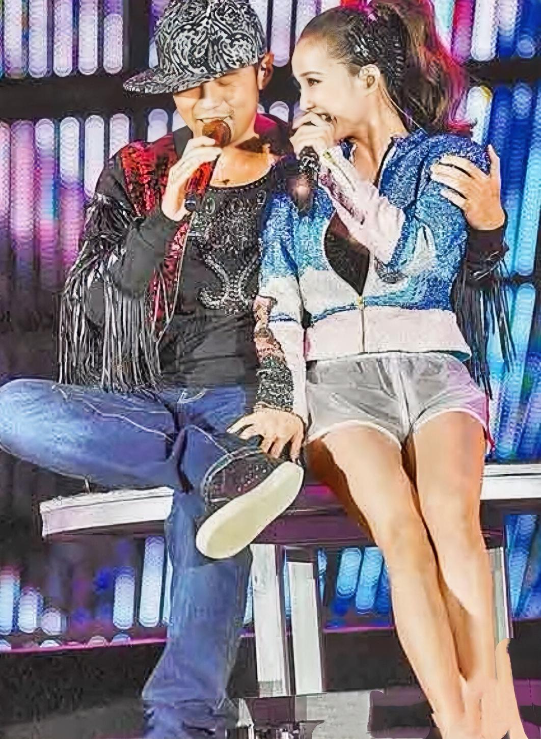 其实昆凌很清醒，康熙她说不想知道任何关于前女友的事，现在好就好