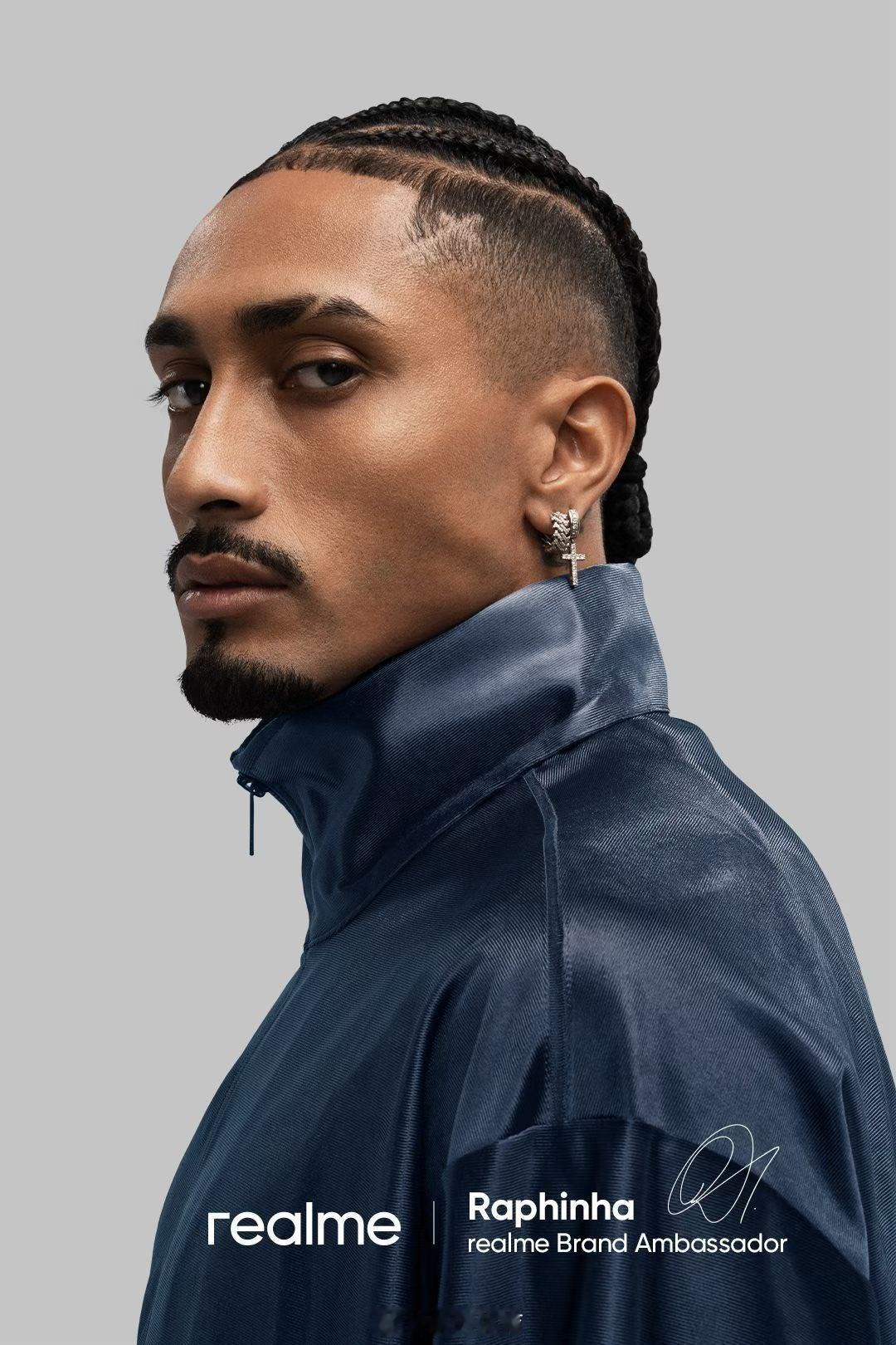 真我 国际品牌大使，巴萨球员拉菲尼亚 