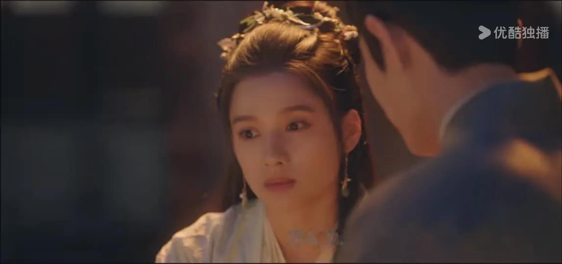 完了，战战的嘴又让人给叼啦[捂脸]
那个女银，你躲开，让我来[笑哭]
肖战