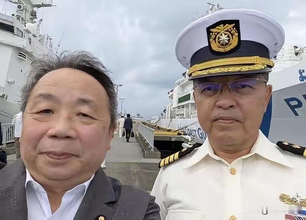 华裔入籍日本的政客石平，近日登上日本海上保安厅巡逻艇，前往钓鱼岛周边海域活动造势