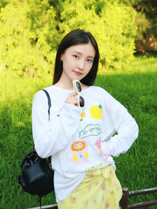𝑜𝑜𝓉𝒹 夏天是柠檬汽水味🍋🧃