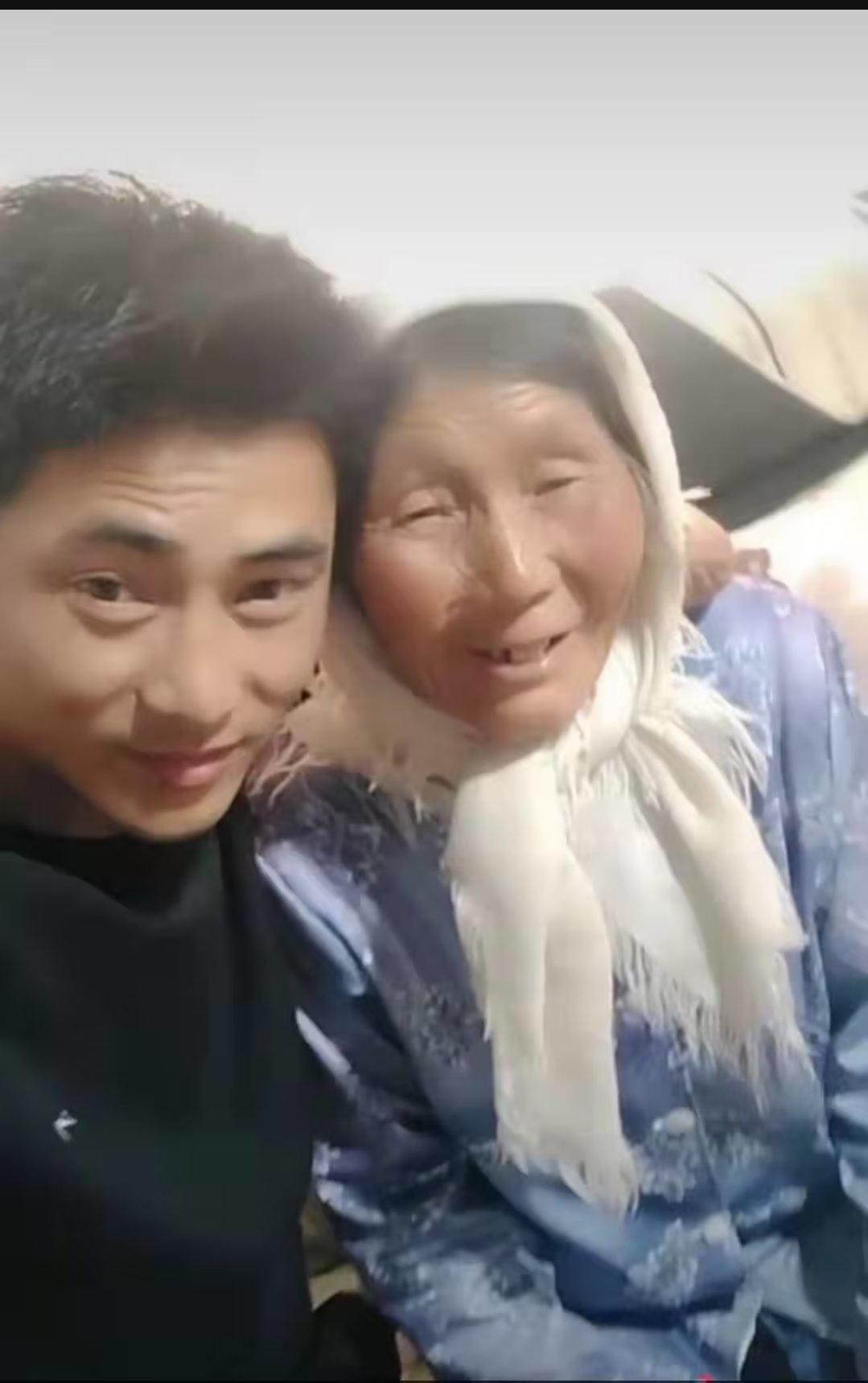 老妈也走了，我家也没有了，也不想回家了