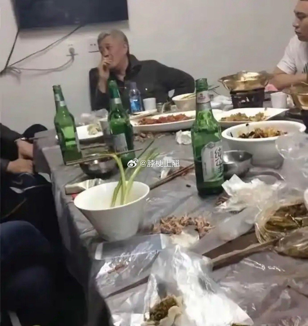 赵本山身价几十亿，为什么依然这么接地气？ 