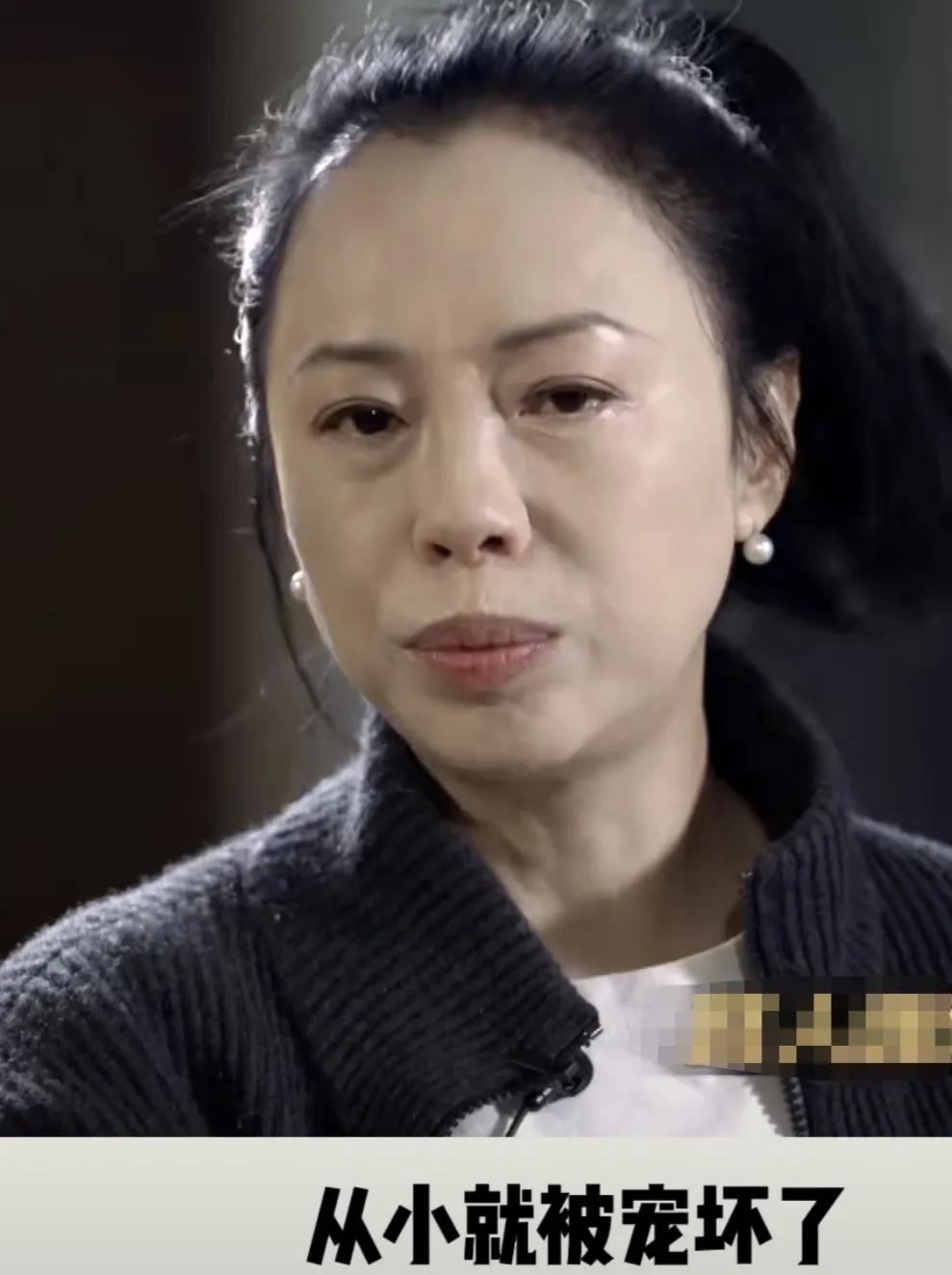 黄绮珊：“其实我被宠坏了，从小就被宠坏了，从小大家就捧着你，所以后来有一段时间，