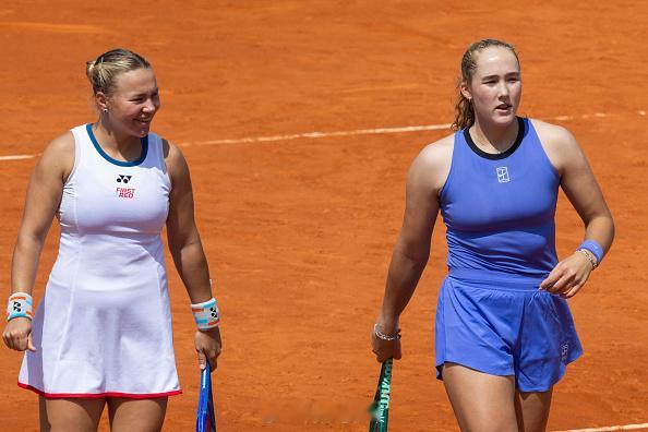 张帅梅尔滕斯大满贯冠军组合止步马德里女双第二轮🤣WTA1000马德里站双打第二
