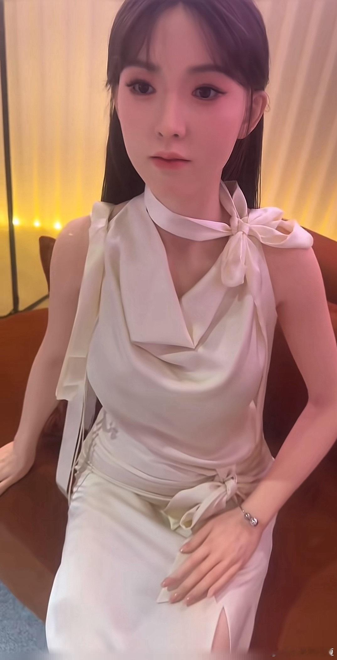 周三市场热议板块：机器人：英伟达发文称，英伟达机器人团队围绕具身智能、仿真、部署