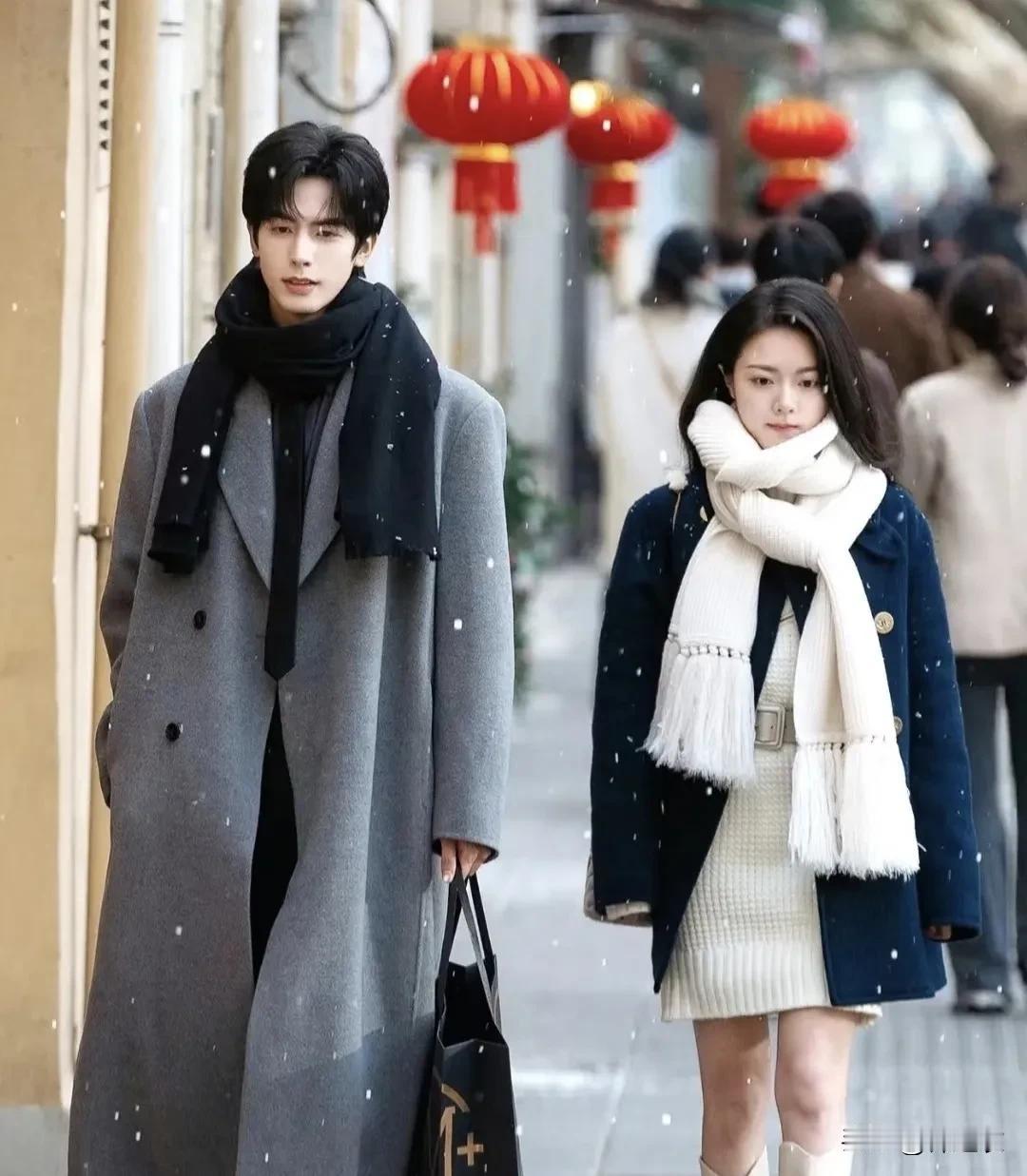 林屿森对女主的爱一开始也太单薄了，如果说两人是分手的男女朋友，他把人生的意义押在