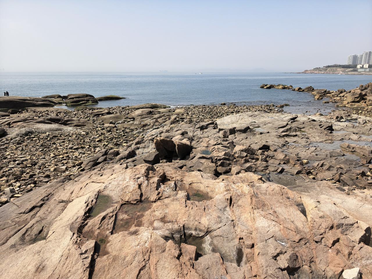 我们今天的所谓的文明社会，其实时间并不长，尤其是国际政治领域，二战前，旧的殖民体