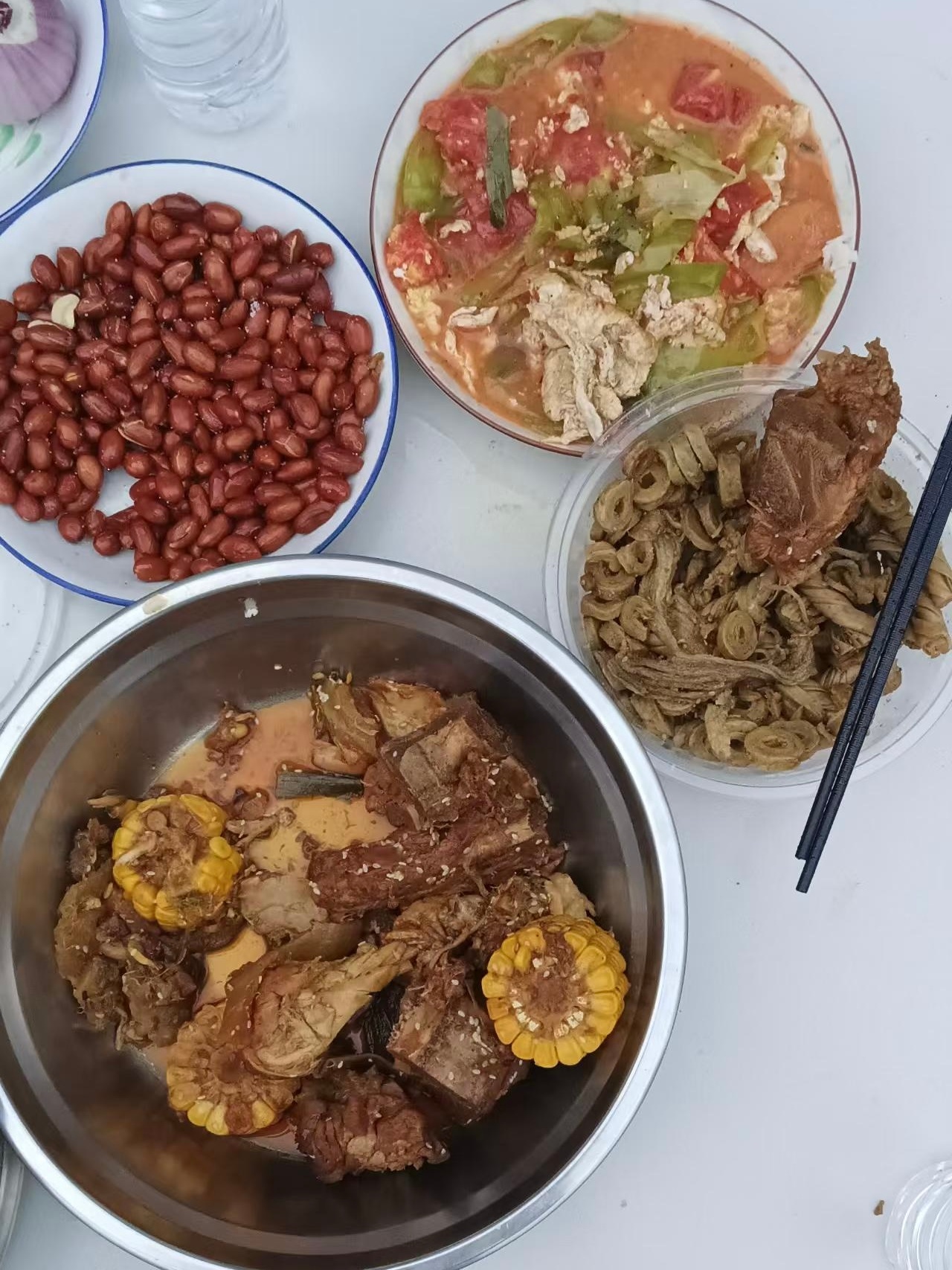 不爱喝汤，早餐都是硬菜 