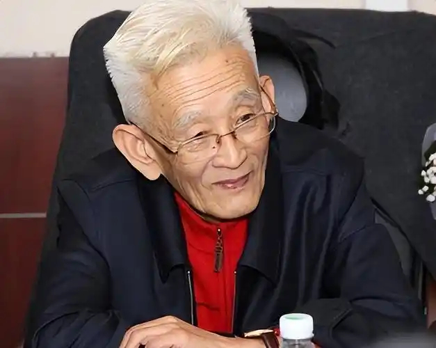 人参和附子，吃错了都是毒药人参微寒，可以收敛并补益五脏的精气，就是阳气中偏阴柔的