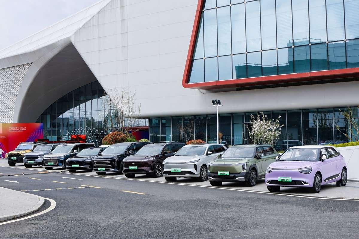 出行搭子也要高颜值！东风设计哲学拿捏Z世代审美
Z世代出行搭子的OOTD，必须和