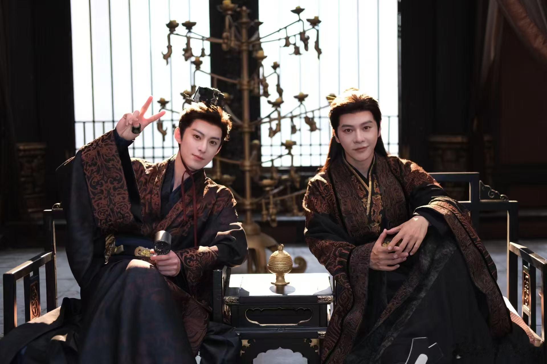 徐海乔出演将门独后《将门独后》杀青了，徐海乔饰演谢炽，背负重重枷锁的储君，已经开
