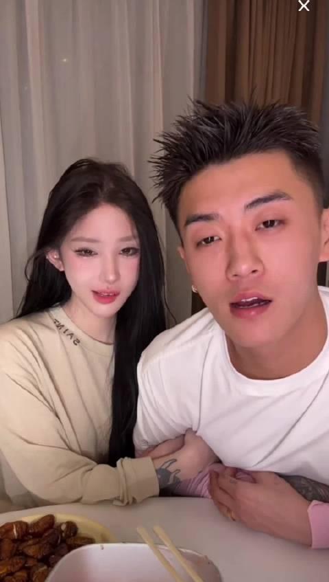 他两咋总是分分合合的啊 我还以为他两不在一起了 不过薛小婉也挺好看的啊 为啥还要