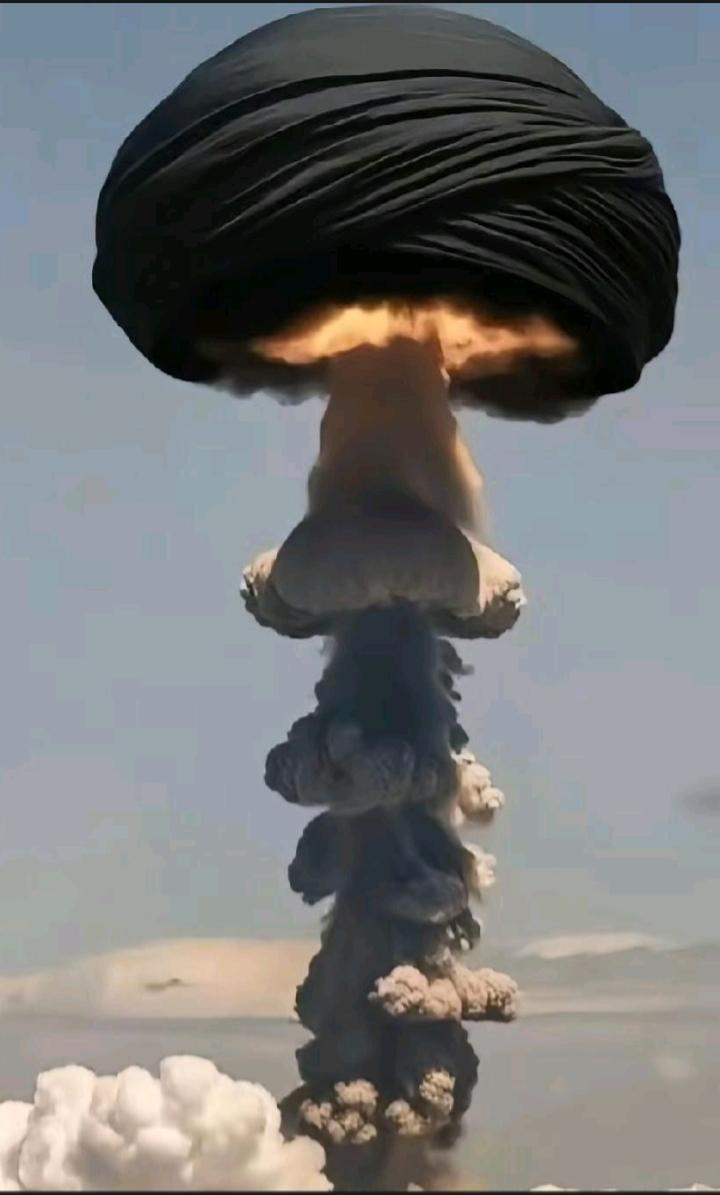 轰炸的不一定是某个国家，而是炸掉那些禁锢民众思想与自由的陋习！