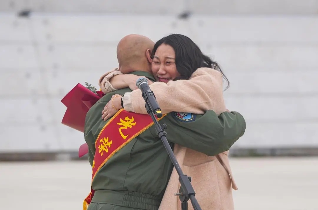 雾都雄鹰，老飞停飞搬新家后的报道多了起来烽火问鼎计划制胜空天
