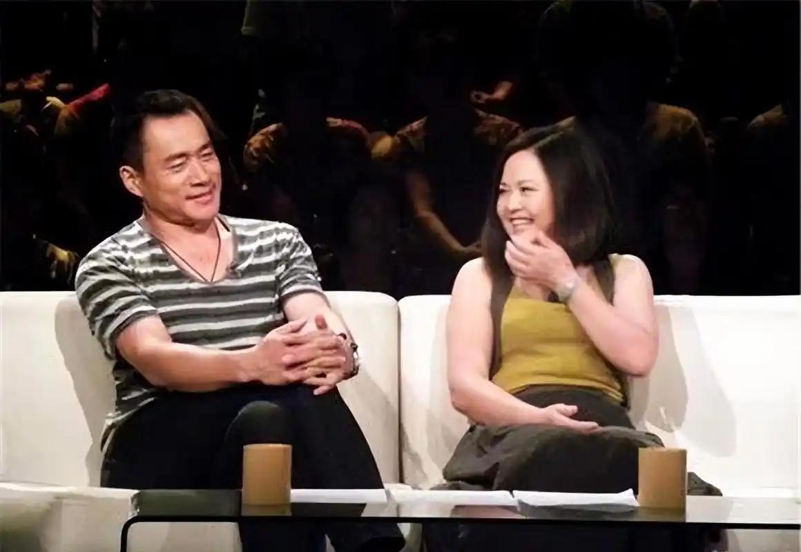 “咱俩离婚吧，我爱上了潘金莲。”！1999年，“武松”丁海峰拍完《水浒传》后，回