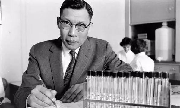 1950年，因遭到不公正对待，中国遗传学奠基人李景均毅然离开内地前往香港，无处可