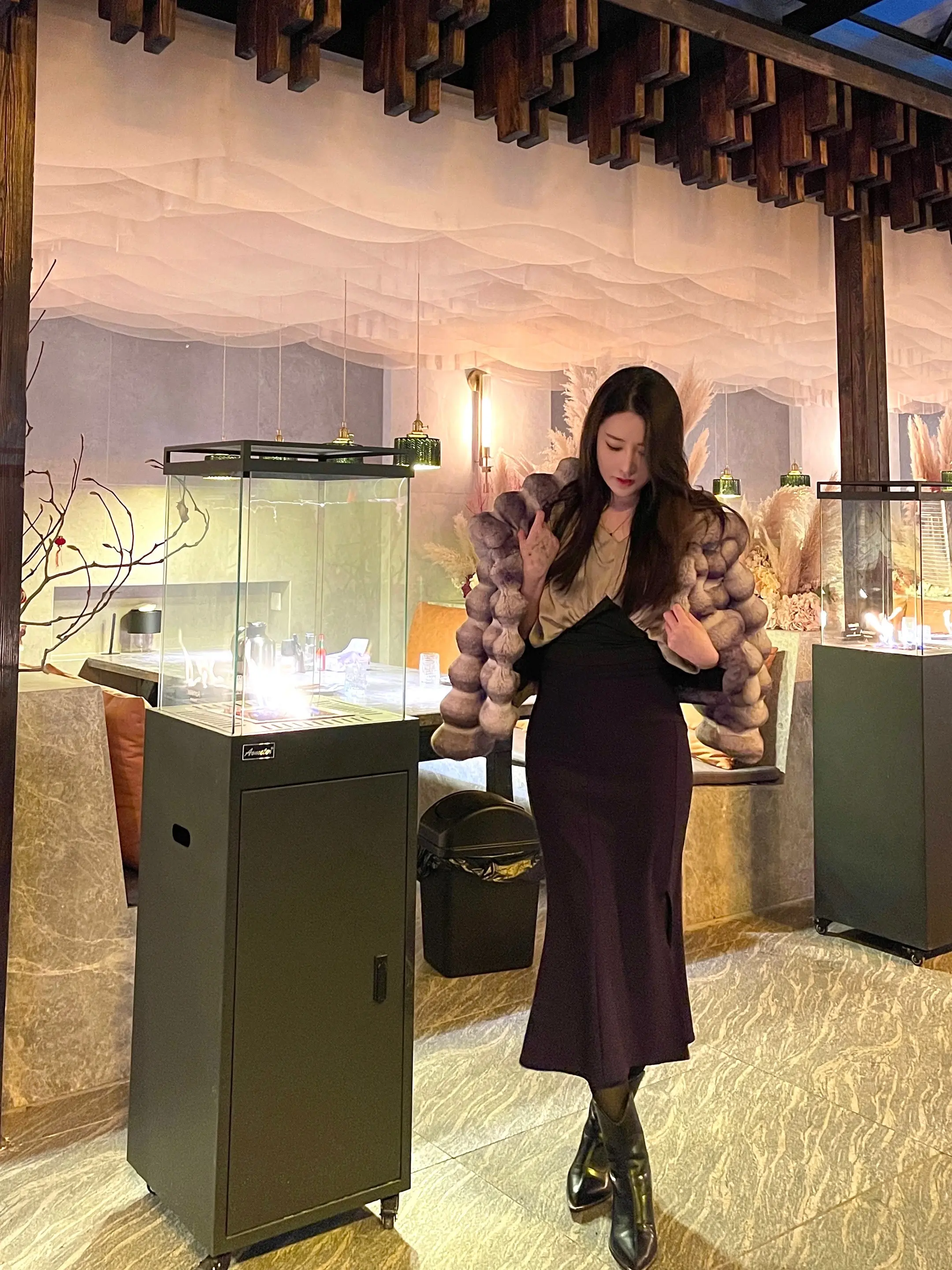 我从不谈输赢 只感谢命运的垂怜 敬神明 信因果 懂感恩 不忘本 厚德载...