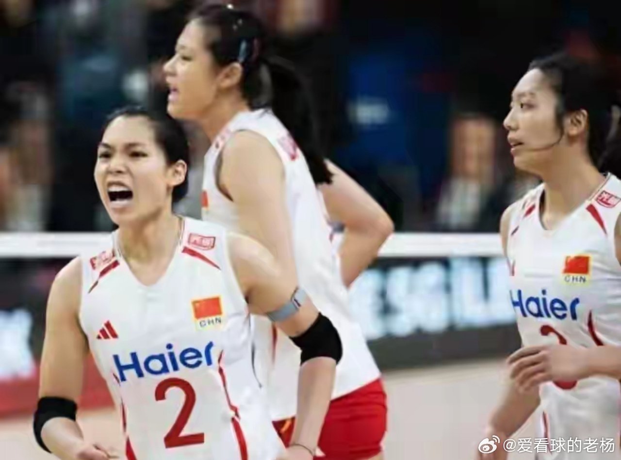 3:2逆转+绝杀！中国女排爆冷美国，赵勇神奇换人3小将闪耀总决赛7月23日晚，总