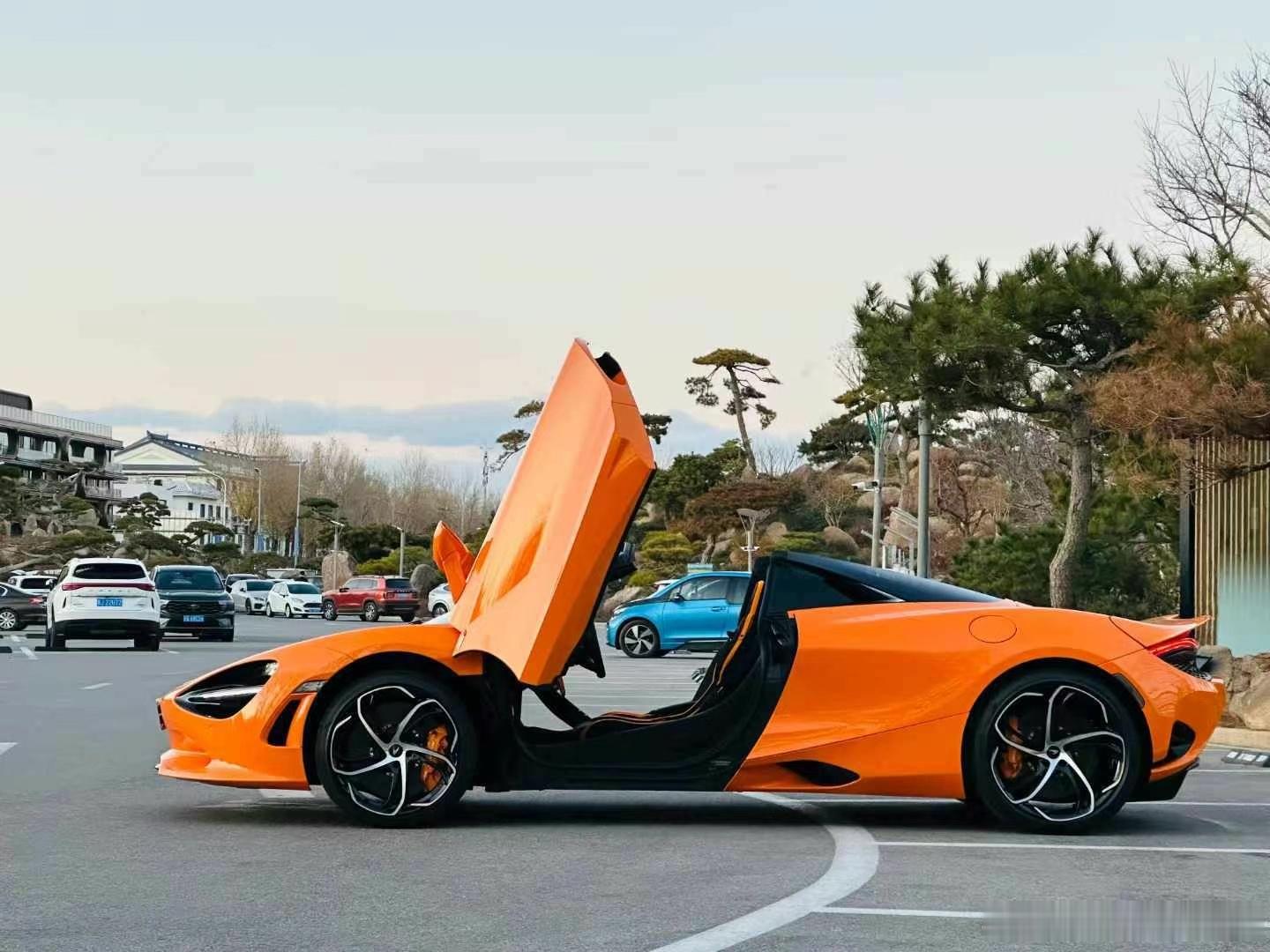 全新迈凯伦 750S spider P版，现车，最新款迈凯伦旗舰车型 