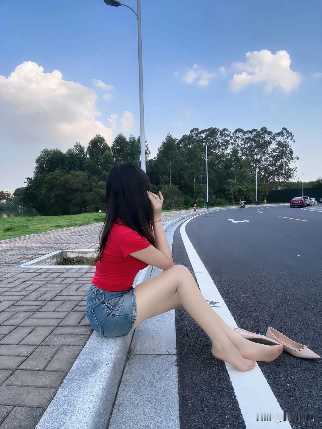 爱到最后,不是两看相厌,就是遍体鳞伤。