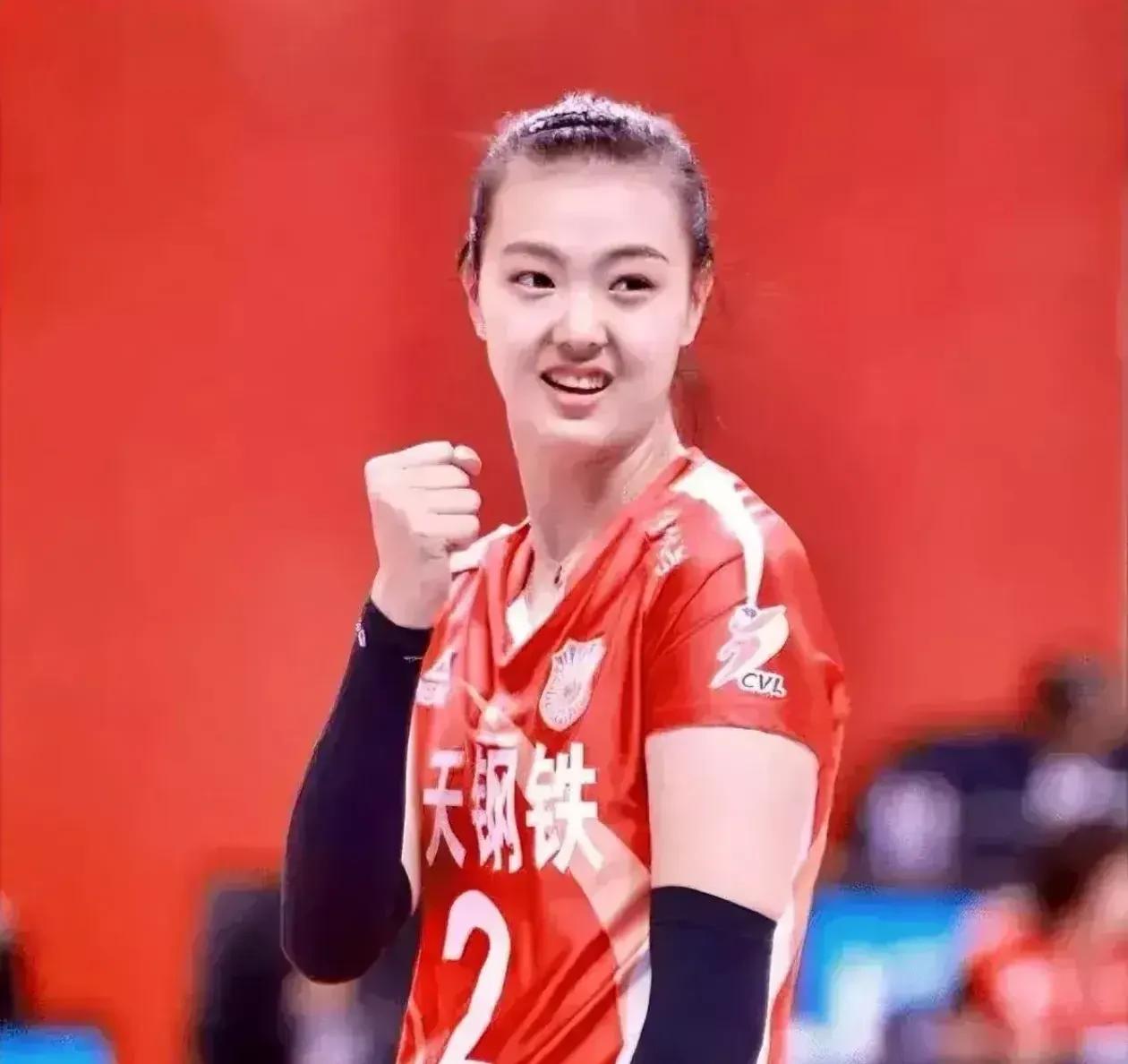 听闻张常宁即将取代袁心玥担任中国女排队长，我认为这是非常正确的事情。

第一、前