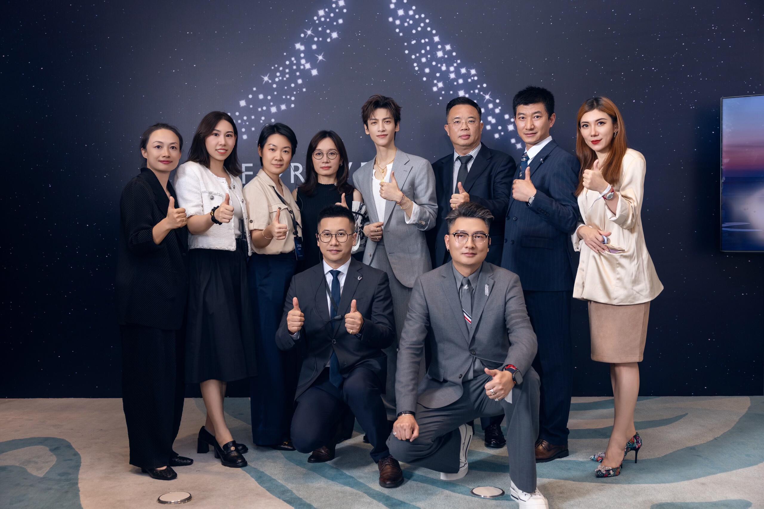 罗云熙代言forevermark永恒印记 帅的很突出[舔屏] ​​​
