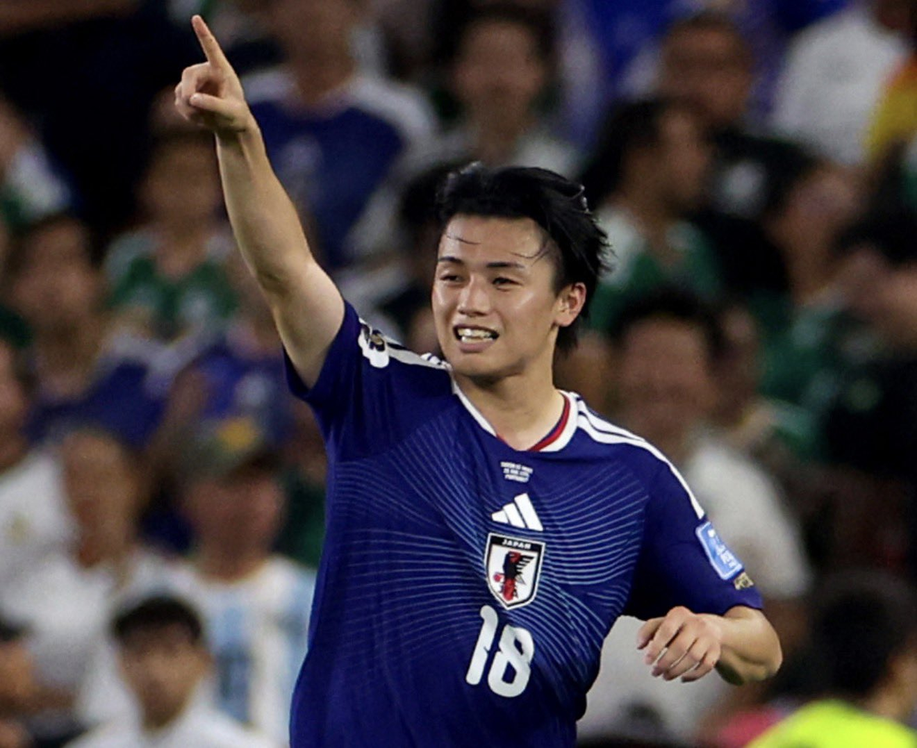 🚨🇯🇵 上田绮世可能在今夏离开费耶诺德，世界杯影响后关注度也在不断增加。英
