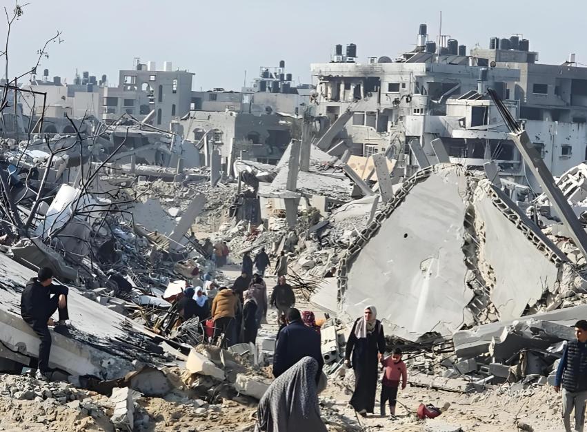 战争一旦打响，别冲超市，先回家。你需要在家里准备好两周的生活必需品。心里才不慌，