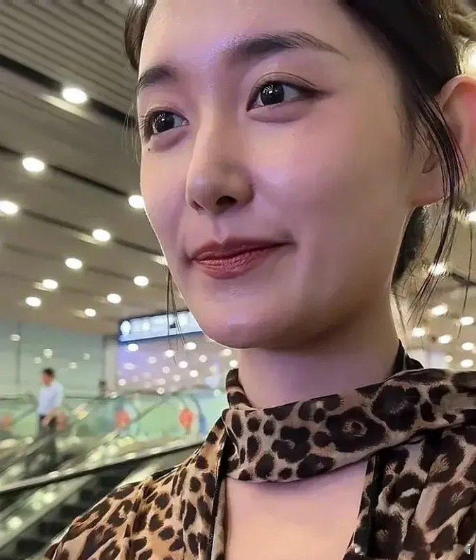 都是tsls，宋祖儿能复出为什么蒋依依不行能 ​​​